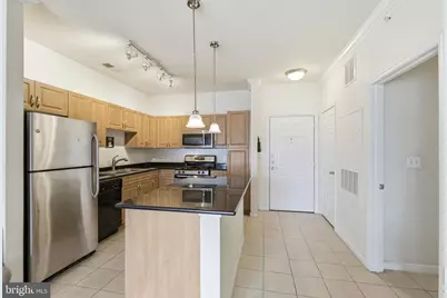 12913 Centre Park Circle #405, Herndon, VA 20171 - Photo 3