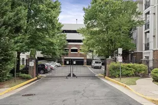 12913 Centre Park Cir, Herndon, VA 20171 - Photo 13