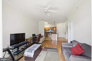 12913 Centre Park Cir, Herndon, VA 20171 - Photo 7