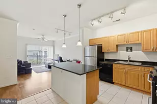 12913 Centre Park Cir, Herndon, VA 20171 - Photo 5