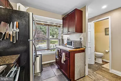 5921 Sir Cambridge Way, Alexandria, VA 22315 - Photo 7