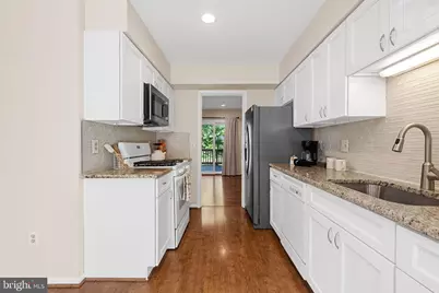 14762 Basingstoke Loop, Centreville, VA 20120 - Photo 9