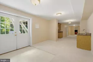 11224 Devereux Manor Ln, Fairfax Station, VA 22039 - Photo 47