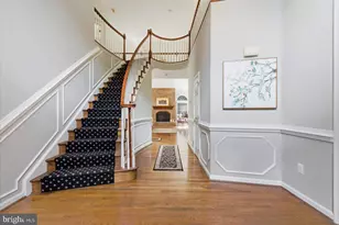 11224 Devereux Manor Ln, Fairfax Station, VA 22039 - Photo 15