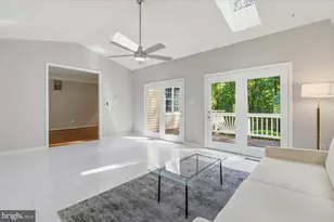 11224 Devereux Manor Ln, Fairfax Station, VA 22039 - Photo 21