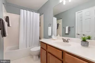 5669 Faircloth Ct, Centreville, VA 20120 - Photo 25