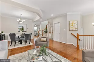 5669 Faircloth Ct, Centreville, VA 20120 - Photo 7