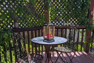 7941 Harwood Pl, Springfield, VA 22152 - Photo 5
