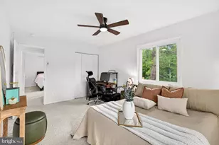 301 Reneau Way, Herndon, VA 20170 - Photo 19