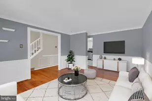 7658 Wolford Way, Lorton, VA 22079 - Photo 9