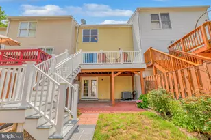 7658 Wolford Way, Lorton, VA 22079 - Photo 33