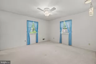 6914 Hadlow Dr, Springfield, VA 22152 - Photo 21