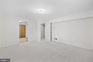6914 Hadlow Dr, Springfield, VA 22152 - Photo 31