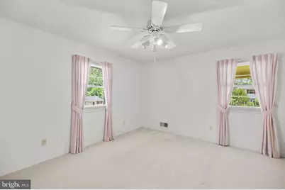6914 Hadlow Drive, Springfield, VA 22152 - Photo 19