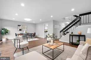 3170 Readsborough Ct, Fairfax, VA 22031 - Photo 5