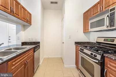 12929 Centre Park Circle #118, Herndon, VA 20171 - Photo 7