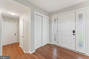 7416 Shady Palm Dr, Springfield, VA 22153 - Photo 5