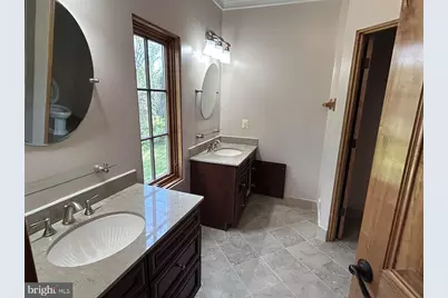 10872 Patowmack Drive, Great Falls, VA 22066 - Photo 25