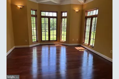 10872 Patowmack Drive, Great Falls, VA 22066 - Photo 5