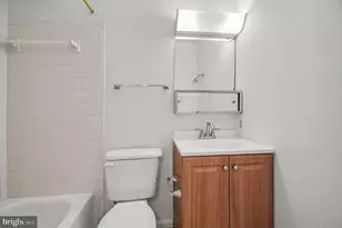7718 Trevino Ln, Falls Church, VA 22043 - Photo 19
