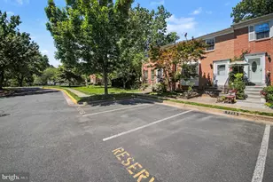 7718 Trevino Ln, Falls Church, VA 22043 - Photo 3