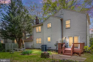 6917 Stoneybrooke Ln, Alexandria, VA 22306 - Photo 5