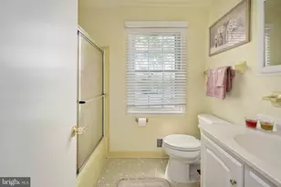 6917 Stoneybrooke Ln, Alexandria, VA 22306 - Photo 45