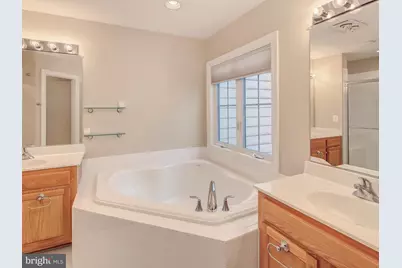 2958 Thompson Park Lane, Fairfax, VA 22031 - Photo 21