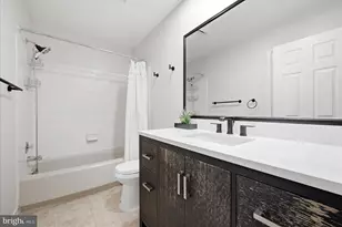 2738 Shawn Leigh, Vienna, VA 22181 - Photo 35