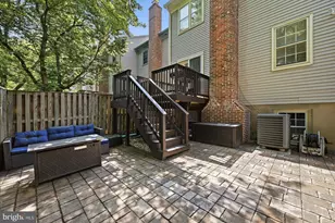 2738 Shawn Leigh, Vienna, VA 22181 - Photo 55