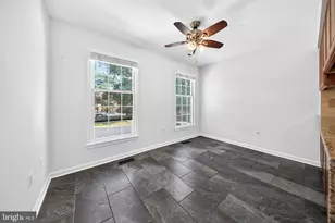 4867 Carriagepark Rd, Fairfax, VA 22032 - Photo 31