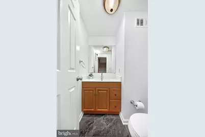 4867 Carriagepark Road, Fairfax, VA 22032 - Photo 9