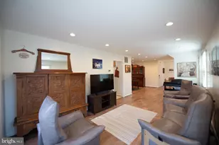 7915 Valleyfield Dr, Springfield, VA 22153 - Photo 13