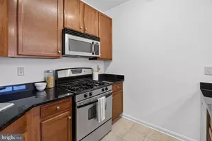 2655 Prosperity Ave, Fairfax, VA 22031 - Photo 7
