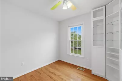 13937 Middle Creek Place, Centreville, VA 20121 - Photo 23