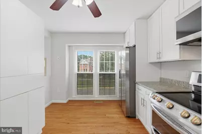 13937 Middle Creek Place, Centreville, VA 20121 - Photo 3