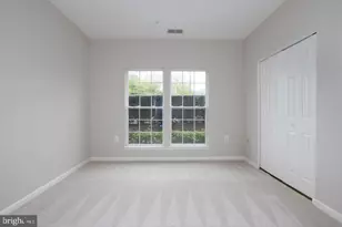 4144 Fountainside Ln, Fairfax, VA 22030 - Photo 9