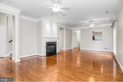 8406 Mountain Larkspur Dr Drive, Lorton, VA 22079 - Photo 25
