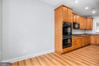 8406 Mountain Larkspur Dr Drive, Lorton, VA 22079 - Photo 17