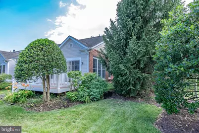 8406 Mountain Larkspur Dr Drive, Lorton, VA 22079 - Photo 7