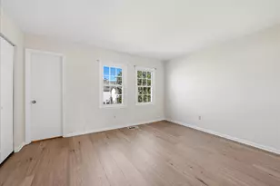 6146 Strasburg Dr, Centreville, VA 20121 - Photo 29