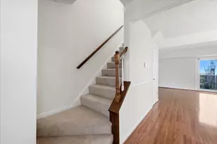 6146 Strasburg Dr, Centreville, VA 20121 - Photo 25