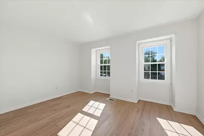 6146 Strasburg Drive, Centreville, VA 20121 - Photo 27
