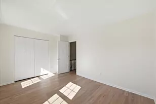 6146 Strasburg Dr, Centreville, VA 20121 - Photo 33