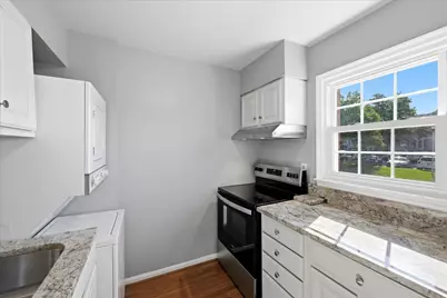 6146 Strasburg Drive, Centreville, VA 20121 - Photo 15