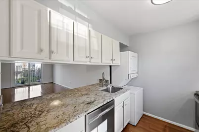 6146 Strasburg Drive, Centreville, VA 20121 - Photo 13