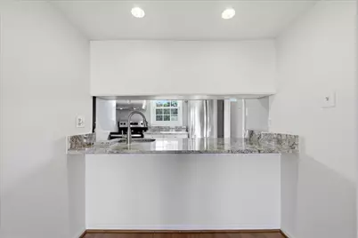 6146 Strasburg Drive, Centreville, VA 20121 - Photo 17