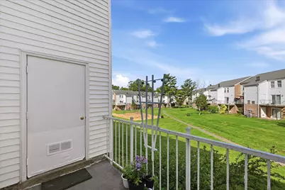 6146 Strasburg Drive, Centreville, VA 20121 - Photo 5