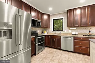 9913 Kingsbridge Dr, Fairfax, VA 22031 - Photo 17