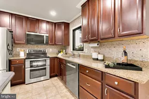 9913 Kingsbridge Dr, Fairfax, VA 22031 - Photo 15